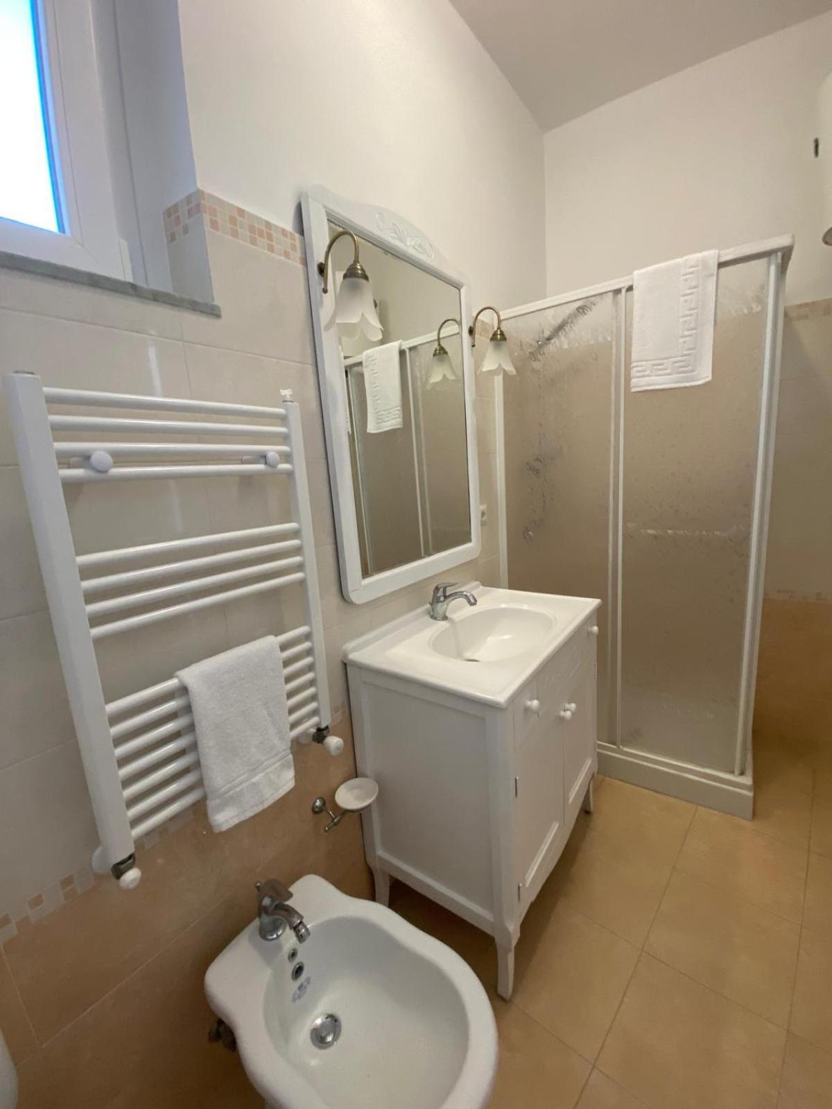Il Cappero Casa Vacanze Stazzo Luaran gambar